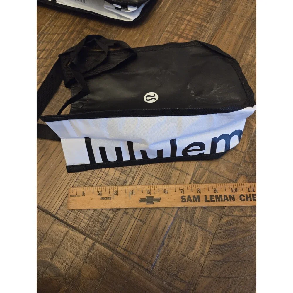 Lululemon Reusable Bags 1 Large 4 Small Bags